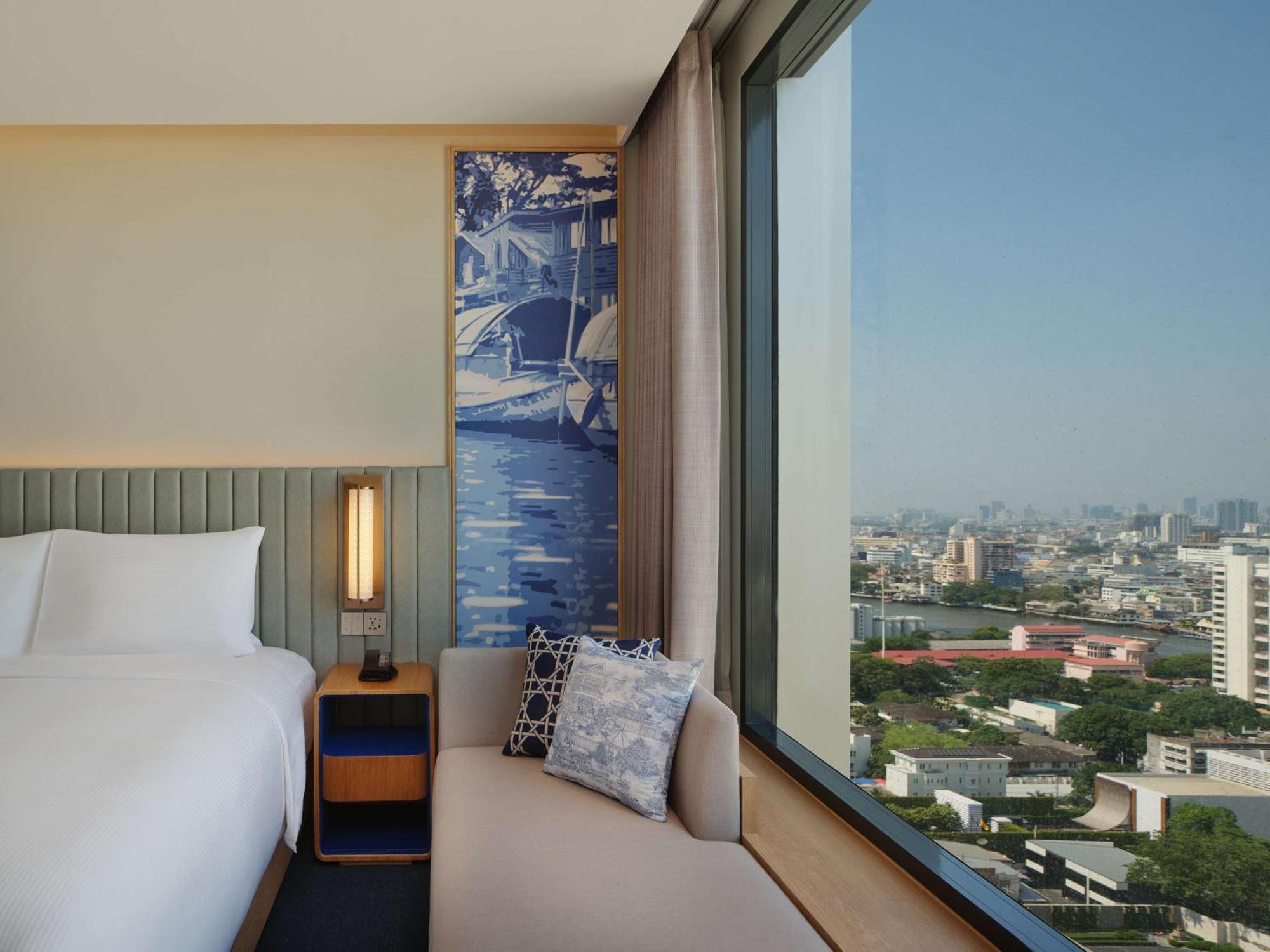 Hilton Garden Inn Bangkok Riverside Экстерьер фото