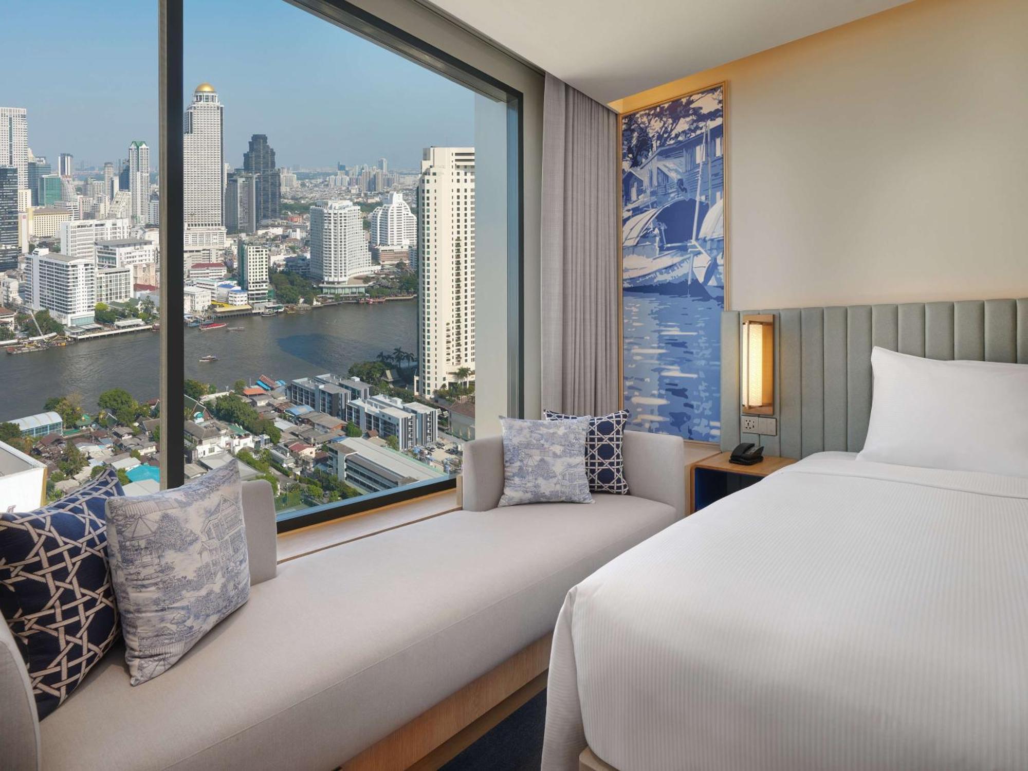 Hilton Garden Inn Bangkok Riverside Экстерьер фото
